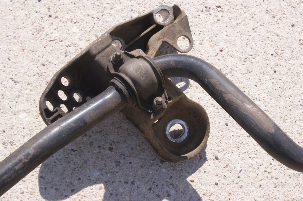 фото №7, Audi a4 b7 2.5 tdi kombi тяга стабилизирующий