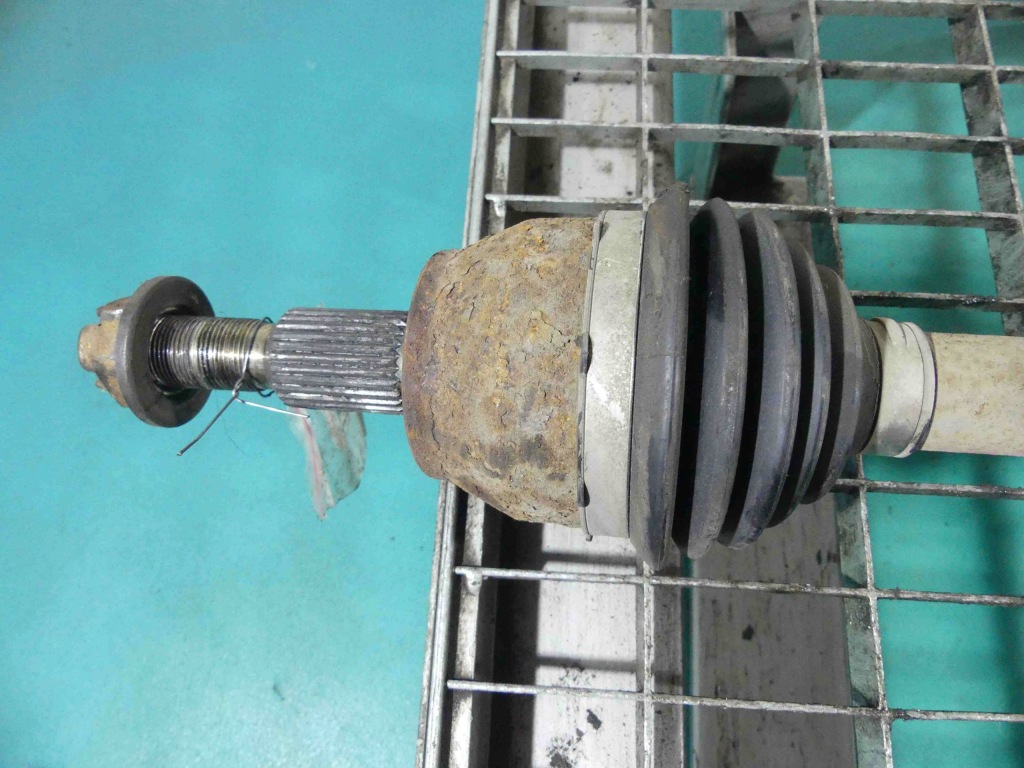 Привідний вал права ford focus mk3 1.0 ecoboost механічна коробка передач Ціна