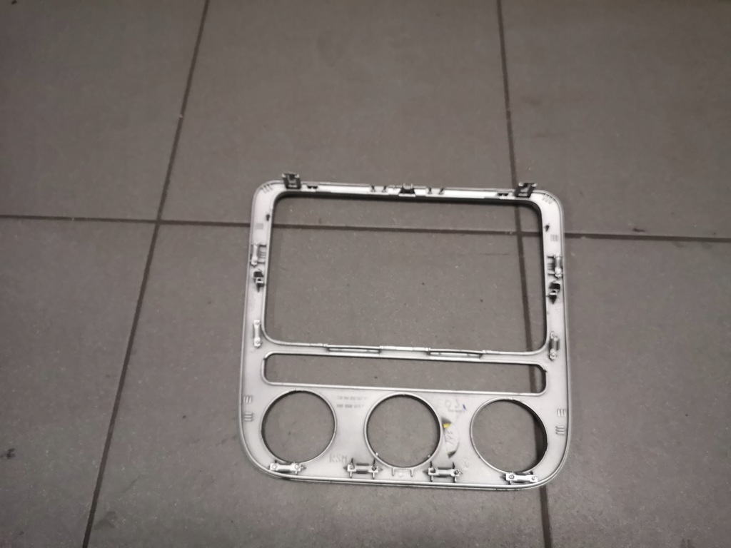 фото №6, Рамка защита консоли vw scirocco 1q0858071f