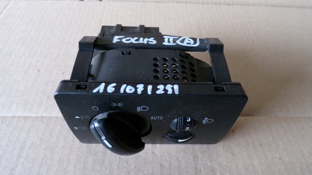 фото №3, Focus 2 ii переключатель света 7m5t13a024ca
