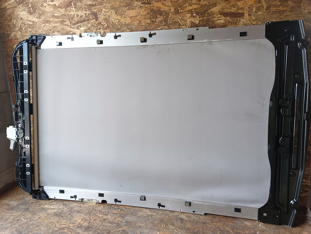 фото №1, Toyota auris ii kombi шторка панорама 12-