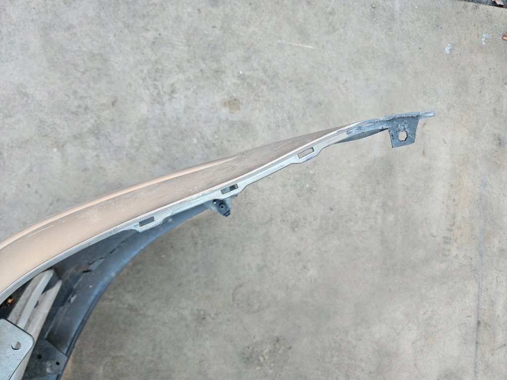 фото №9, Toyota avensis t25 03-06 бампер перед 4q9