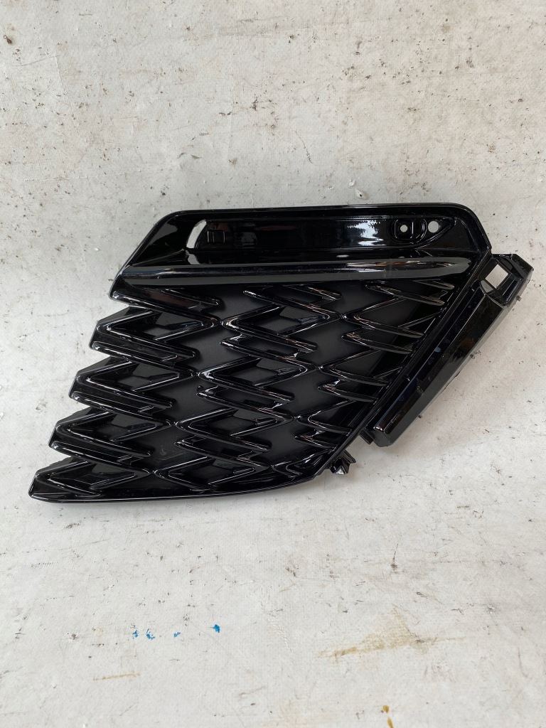 фото №1, Lexus rx v 23- f sport решётка левая бампер задний задняя 52162-48030