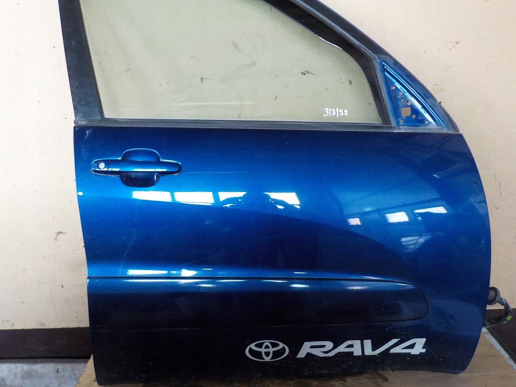 фото №1, Toyota rav4 2.0d4d двері перед праве do фарбування