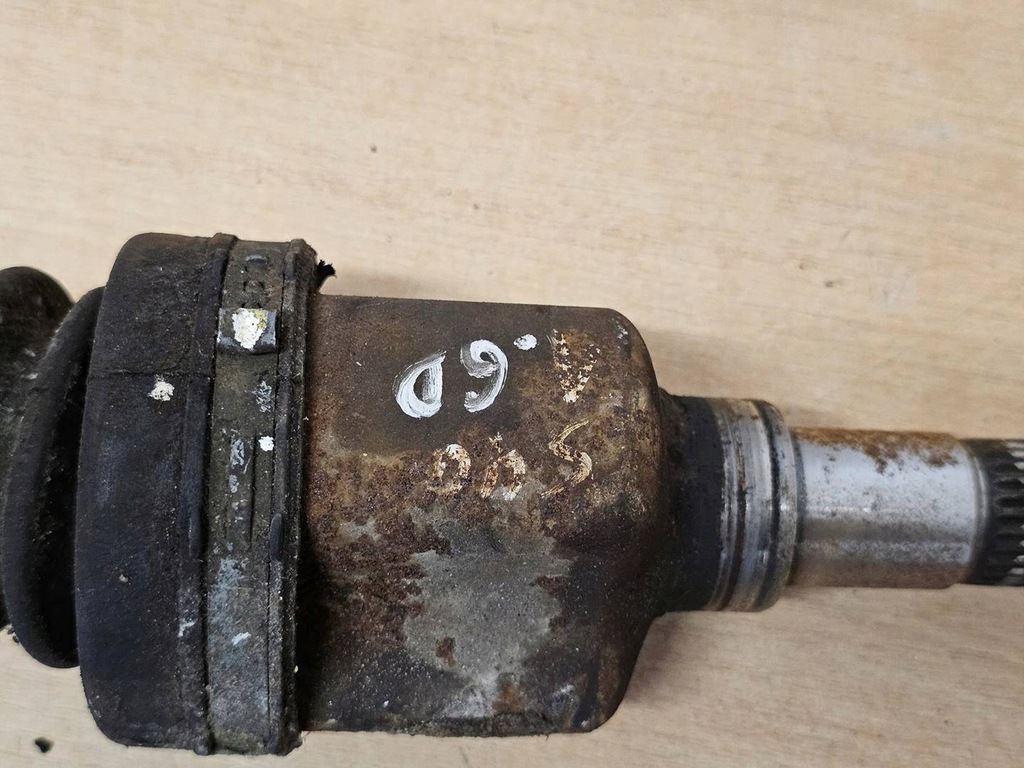 фото №6, Приводной вал левая volvo v50 s40 c30 1.6d 109km 30759675