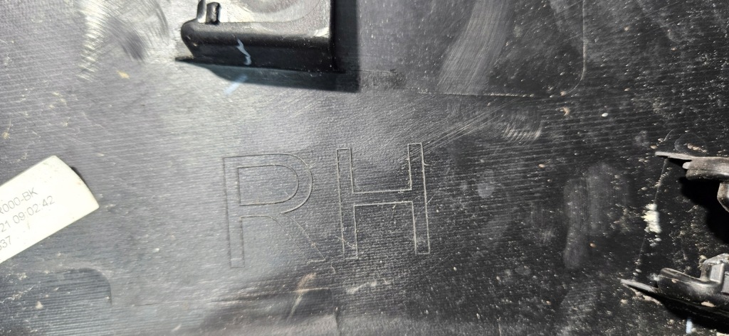 фото №14, Молдинг na крыло mazda cx-30 cx30 19-21 правый перед правая передняя