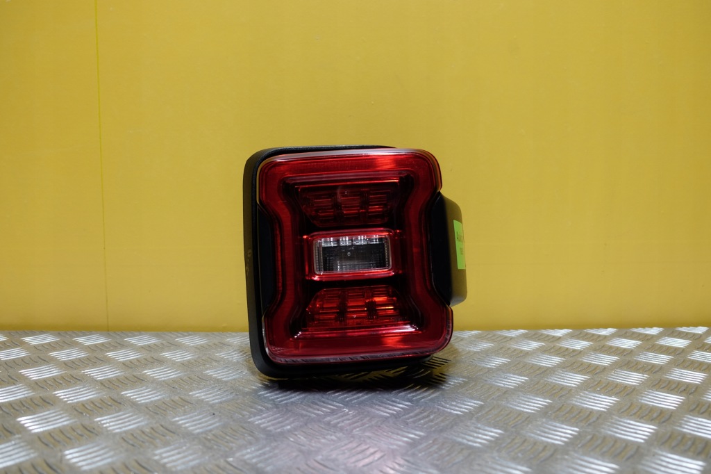 фото №1, Jeep wrangler jl 2018- лампа задня права led usa