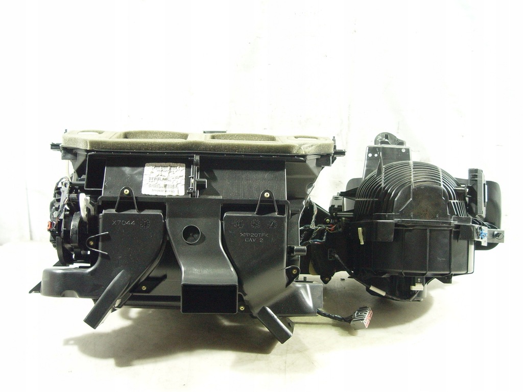 фото №15, Dodge charger 15- отопитель dmuchowa перед