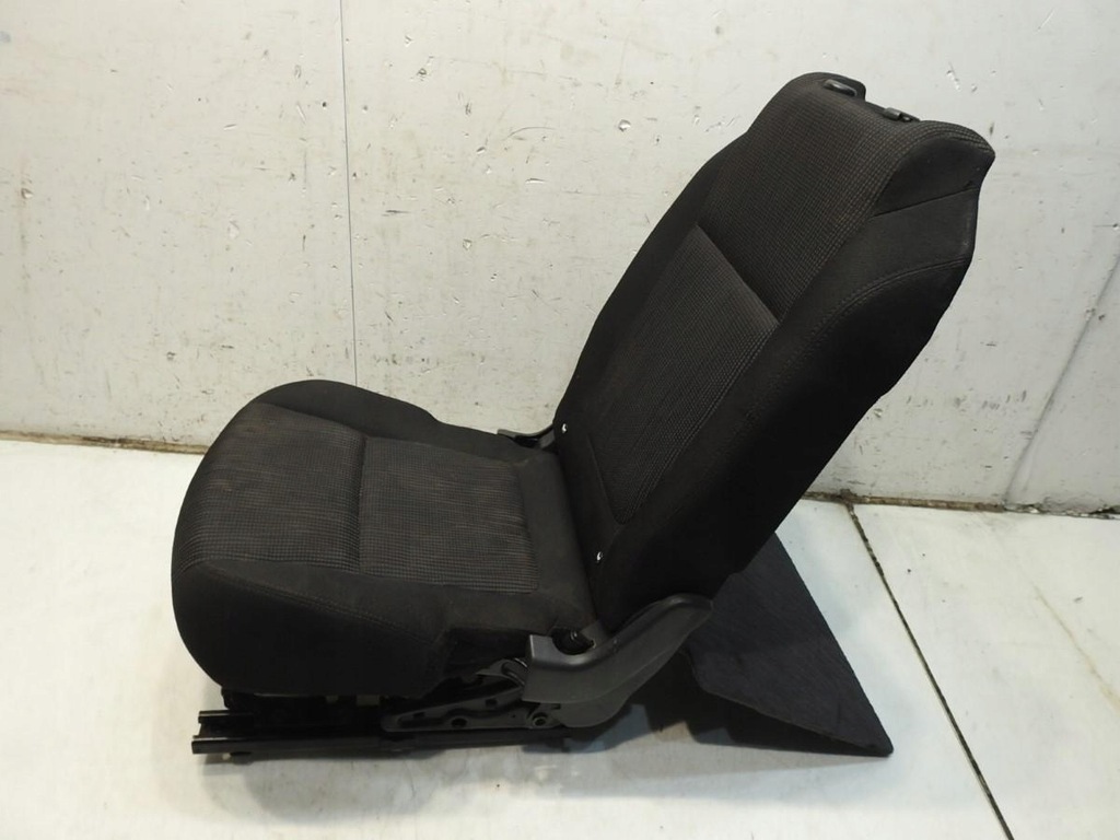 фото №9, Сидіння середній задня ii ряд peugeot 5008 i .