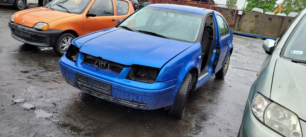 фото №10, Бампер передний bora la5w оригинал