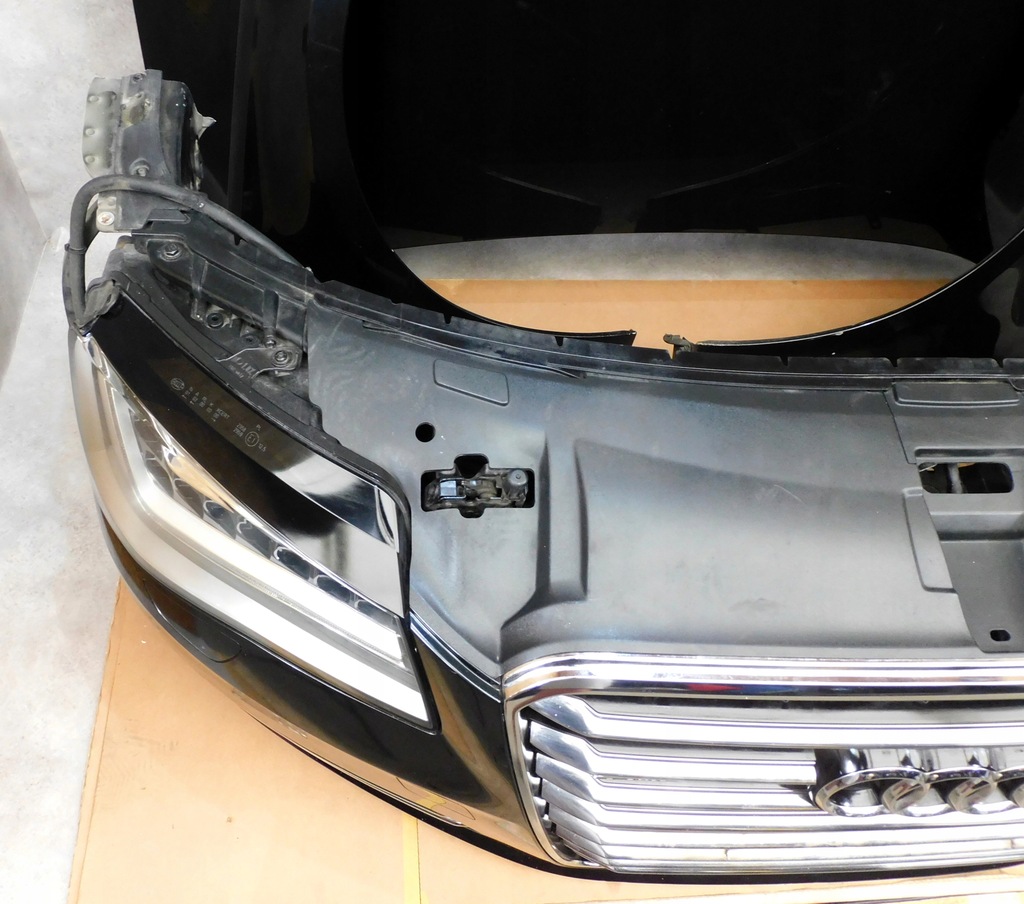 фото №7, Audi a8 d4 4h kompletny перед бампер лампи капот pas full led чорний