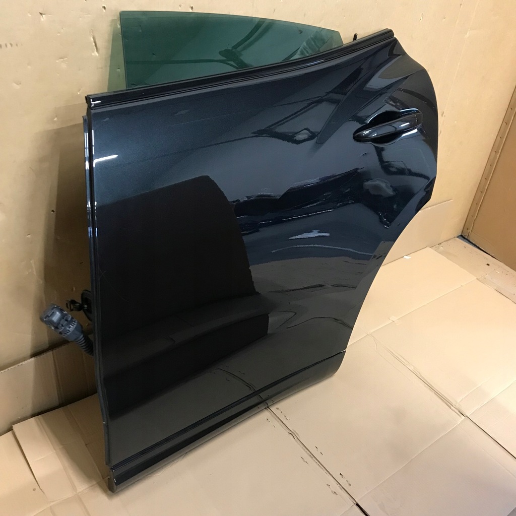 фото №1, Maserati levante дверь задние левая полный 815