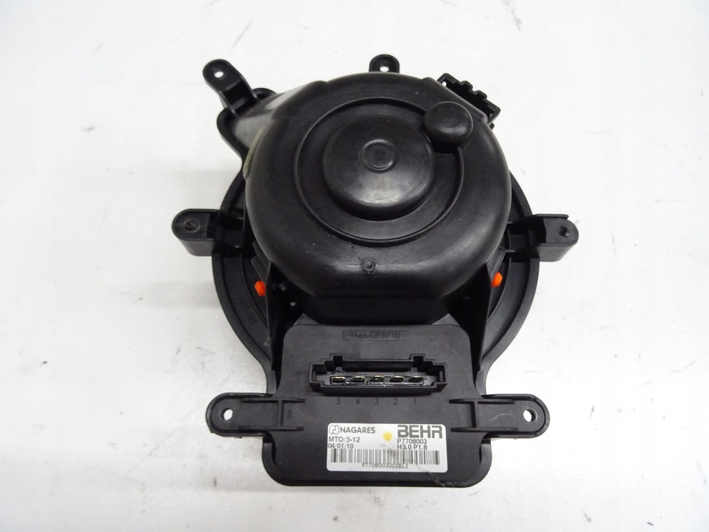 фото №1, Peugeot 3008 1.6 thp воздуходувка резистор модуль вентилятор