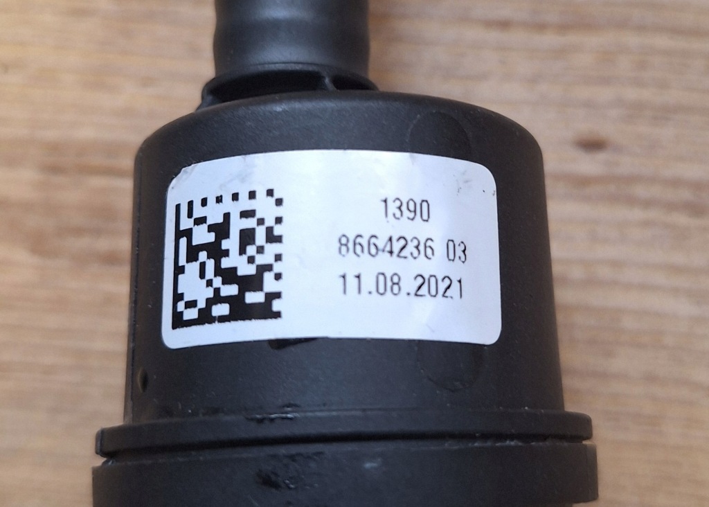 фото №3, Bmw g05 g06 g07 трубка труба шланг вентиляційний з резонатор