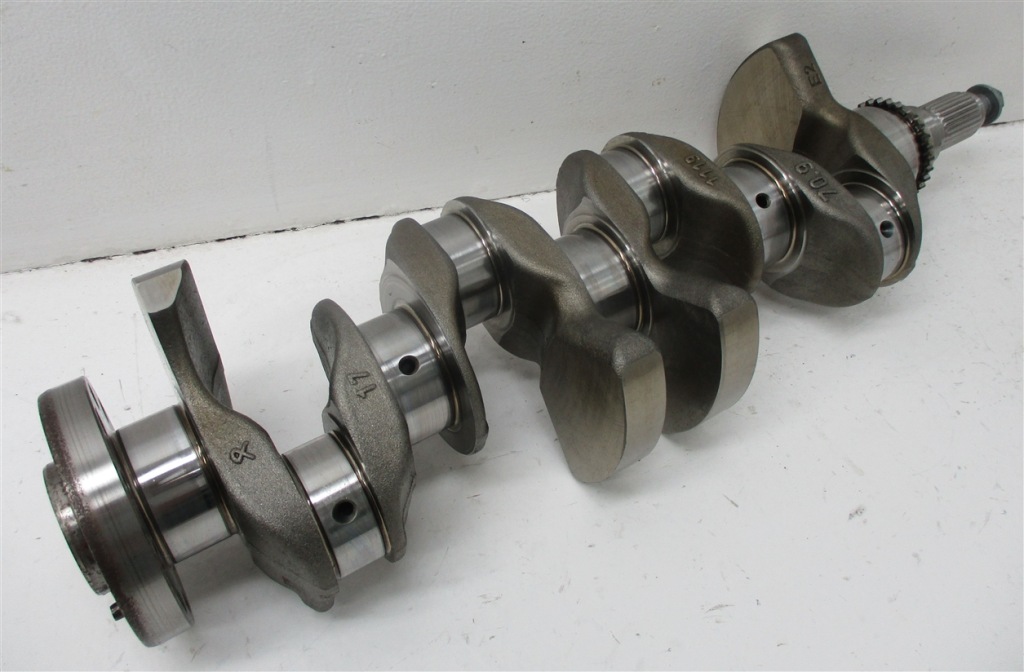 Wał колінчастий volvo v60 xc90 1.5 t5 31401118 59tyś. в Україні