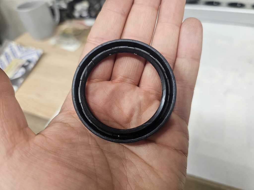 фото №5, Nissan vanette сальник вала коленчатого 13510-05e00