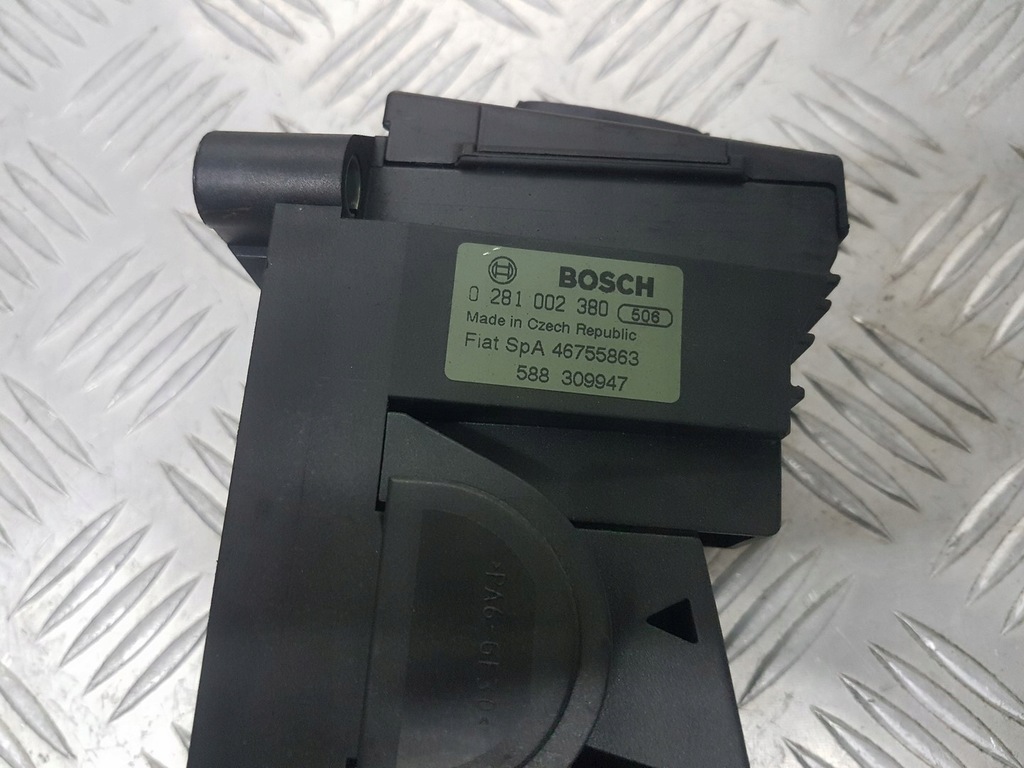 фото №4, Потенціометр газу alfa romeo 147 fl 0281002380