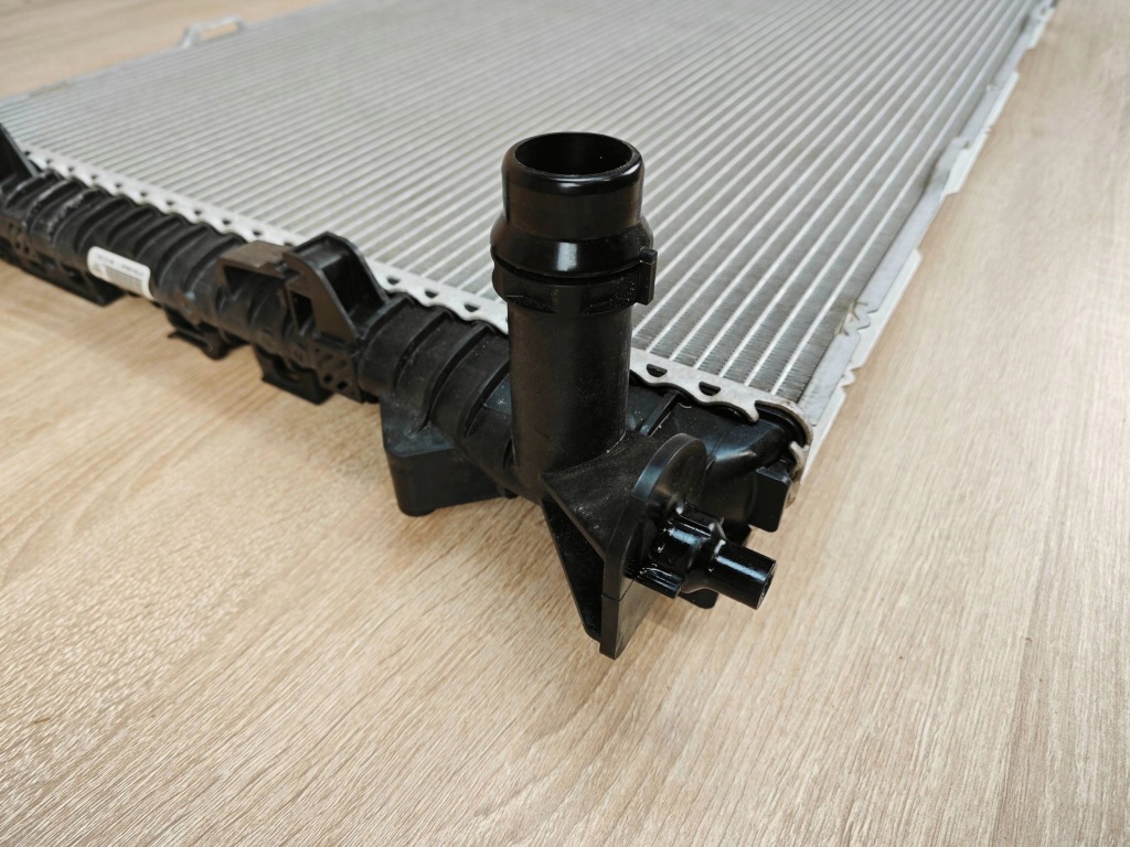 Оригинальная радиатор воды audi a6 c7 a4 b8 a5 8t 2.0 tdi 8k0121251l 38km Доставка