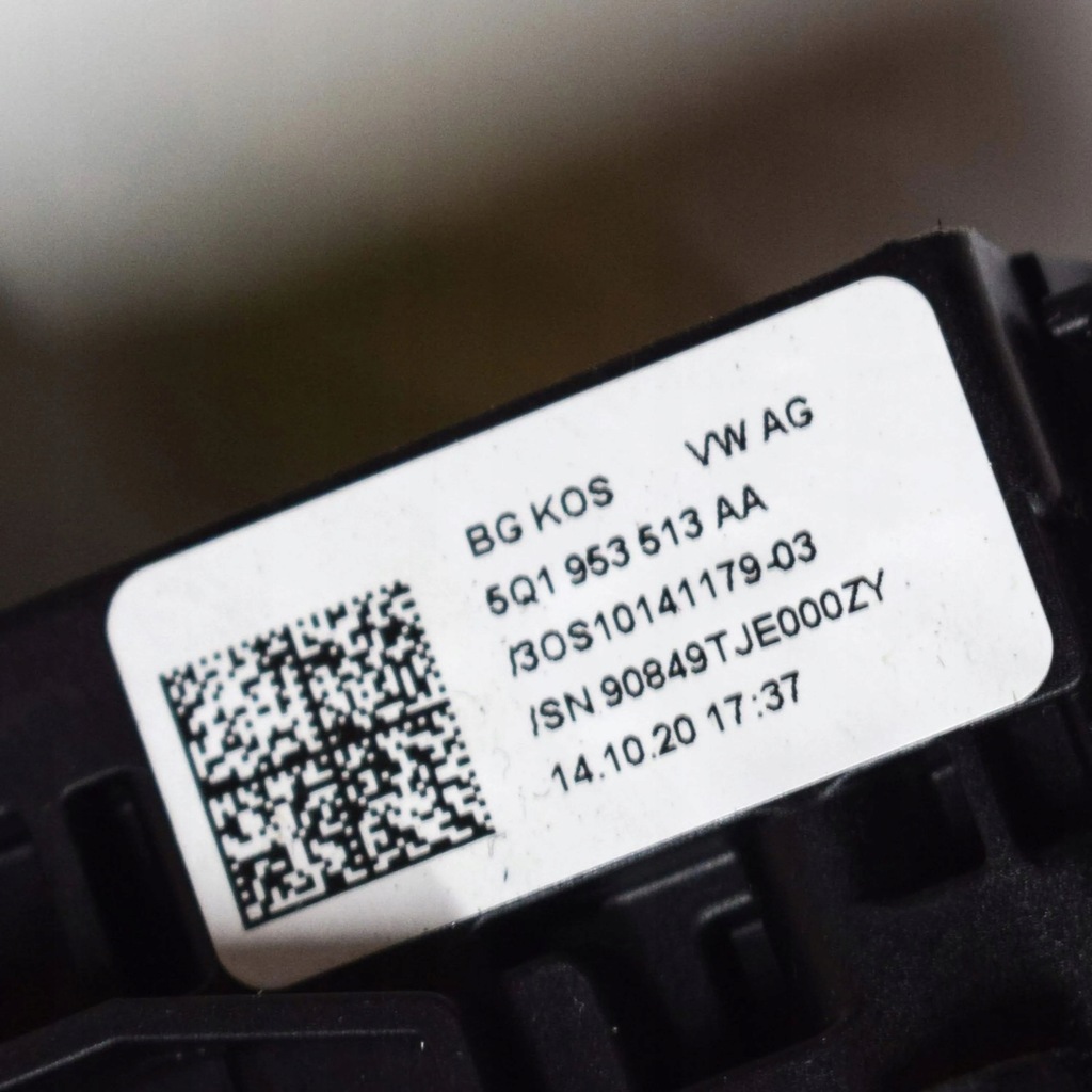 фото №10, Volkswagen golf viii 2021 рычаг / переключатель поворотники