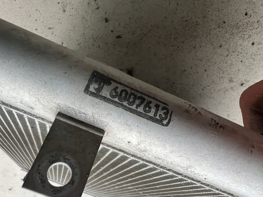 фото №5, Tesla s 4x4 радіатор кондиціонера права