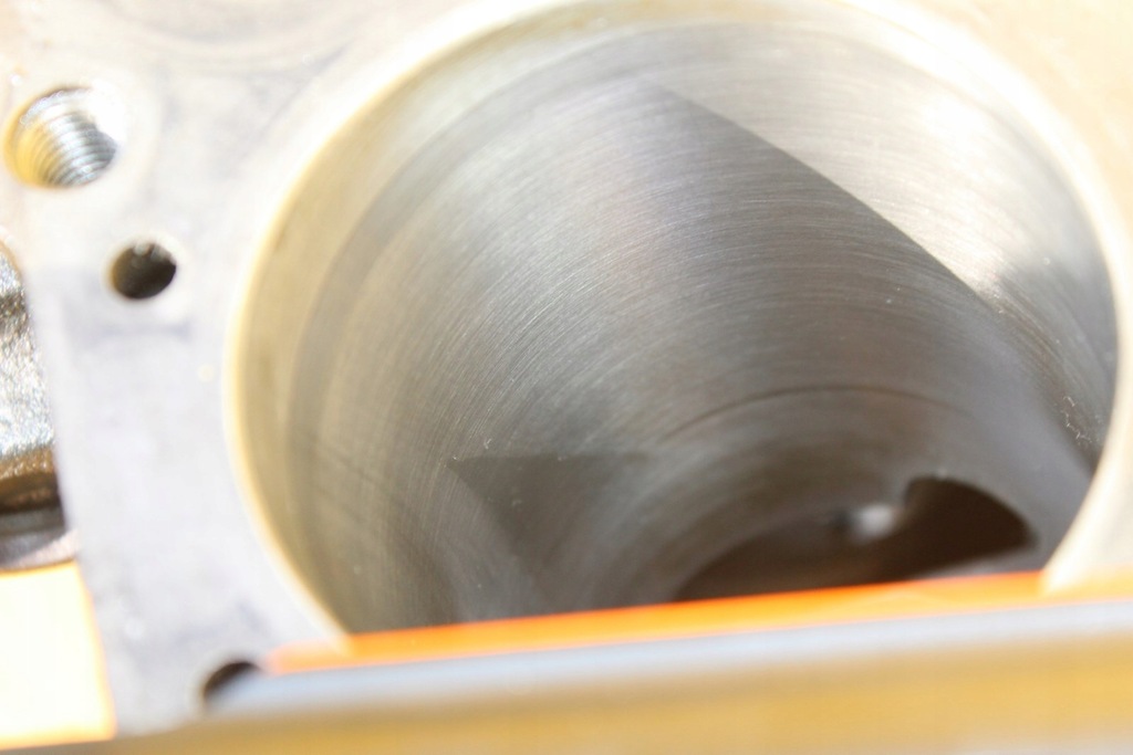 фото №9, Блок двигателя toledo ii golf iv 2.3 b aqn