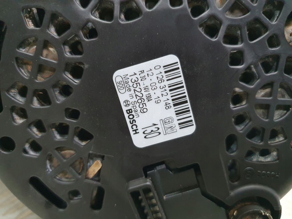 Генератор astra k insignia b 1.4t 1.5t 13522659 в Украине