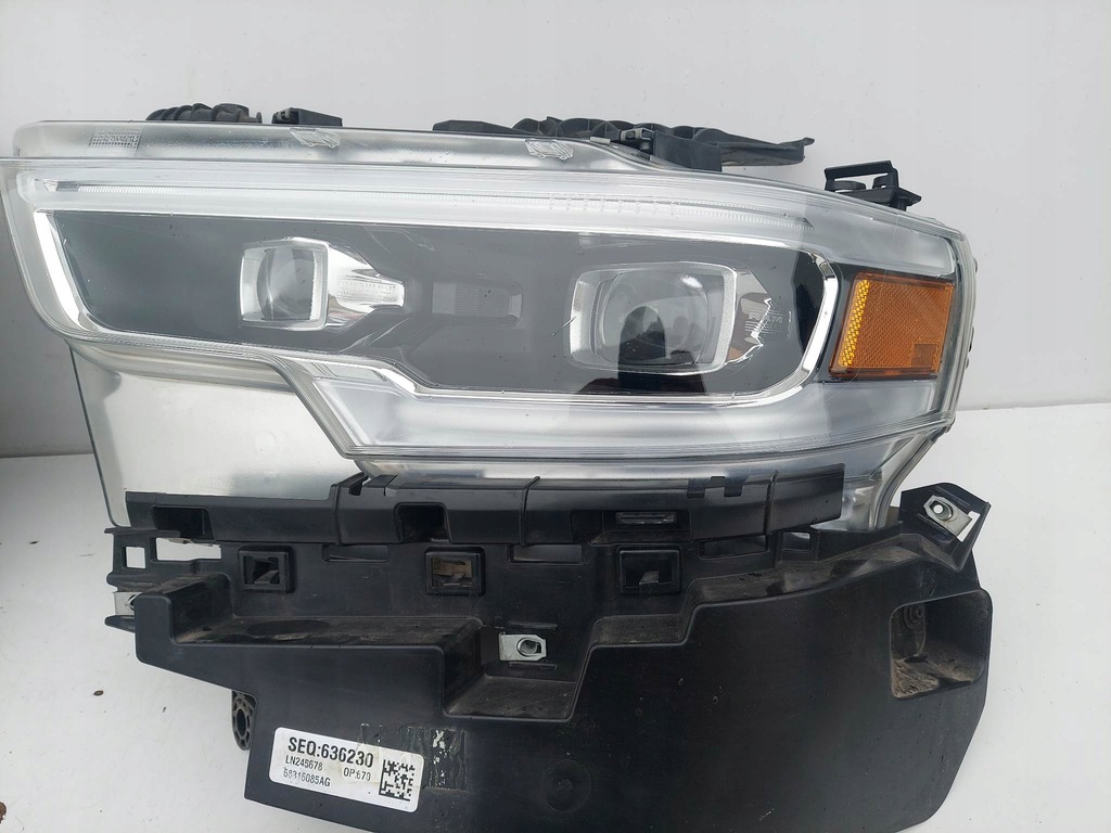 фото №6, Dodge ram 19- лампа левая правая перед full led kpl