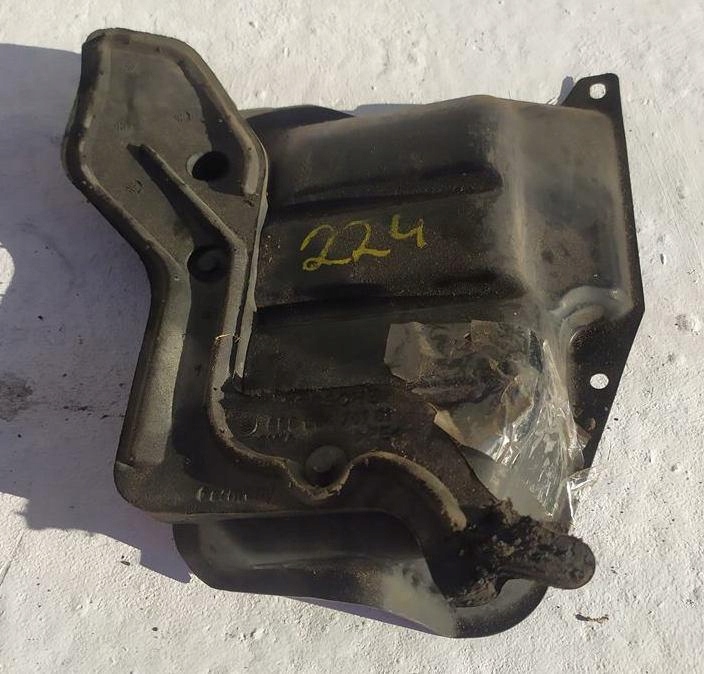 фото №1, Корпус защита левая porsche 911 996 99650476101