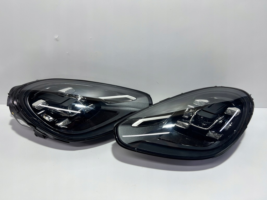 фото №1, Porsche cayenne lift 7p5 full led matrix лампа