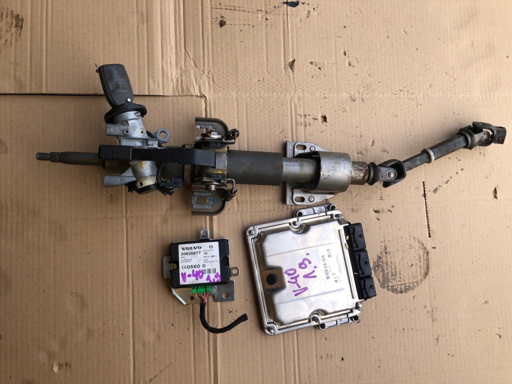 фото №1, Набор стартовый volvo v40 2002-2004 1.9 d dci lift складной ключ ключ