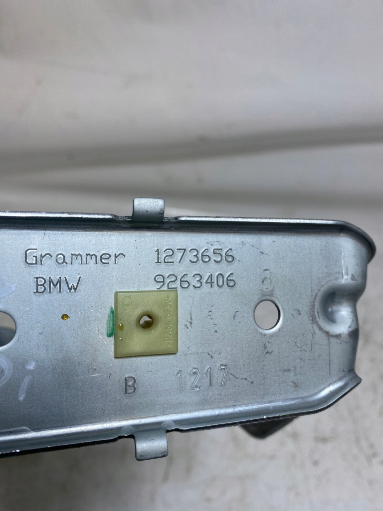Bmw f45 f46 кронштейн крепеж консоли центральной 9263406 17r Недорого