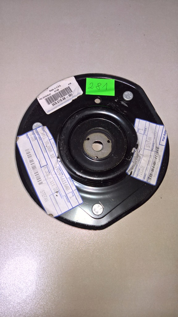 фото №6, Chrysler voyager dodge caravan rg rs 01-07 кронштейн amortyzatora04766116ab