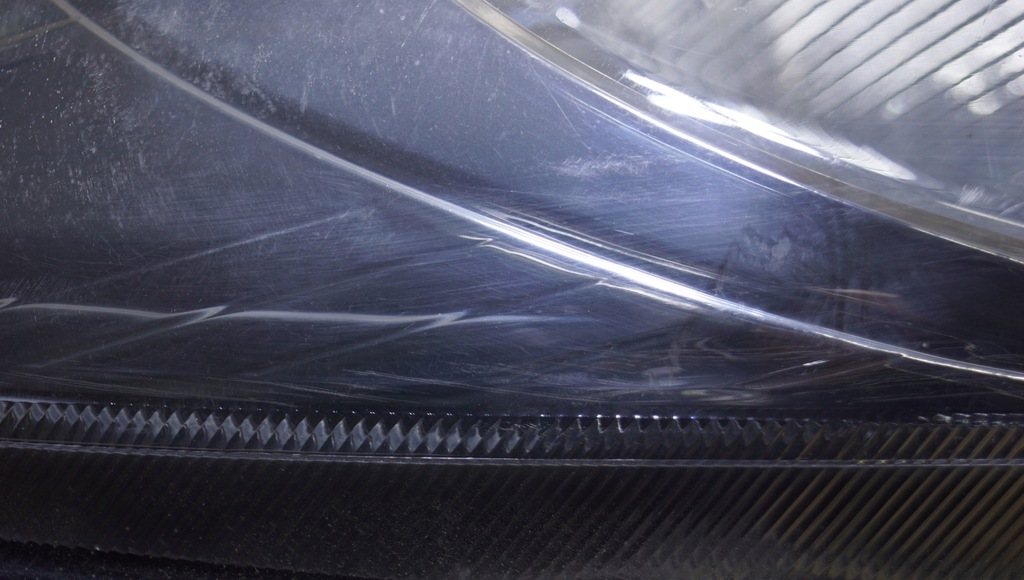 фото №10, Лампа права перед nissan note e11 uk