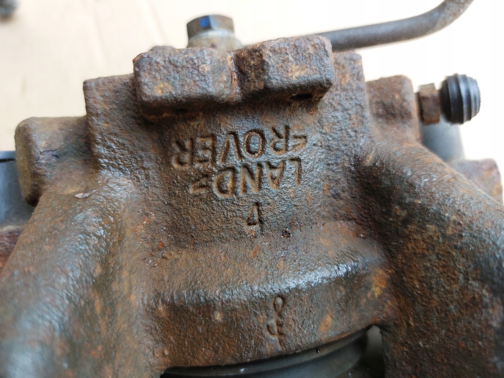 фото №2, Суппорт тормозной правый перед velar l560 19r 2.0 b