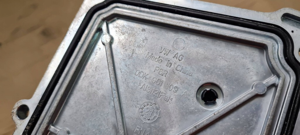 A6 c8 4k капот крышка коробки передач s-tronic 2.0 tfsi 0dk901109a a7 4k с Разборки