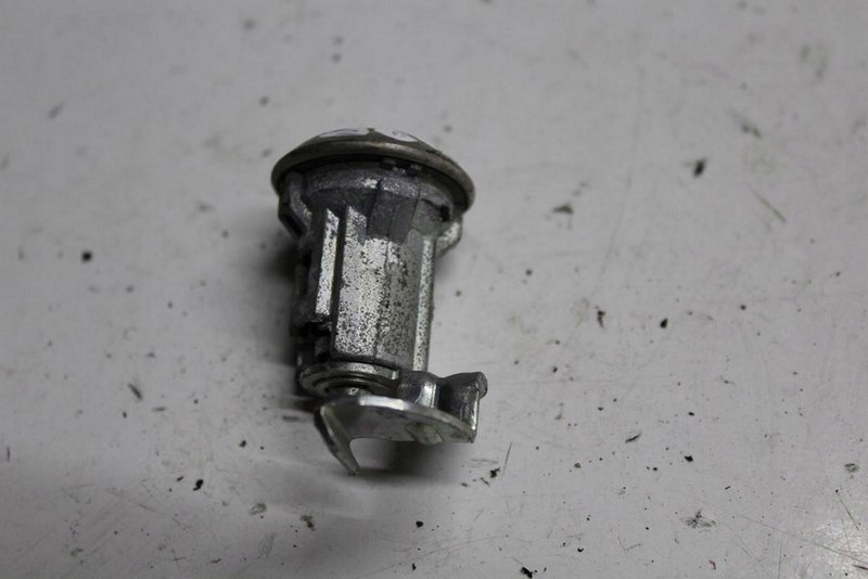 фото №1, Nissan pixo 10 вкладка замка дверь правая