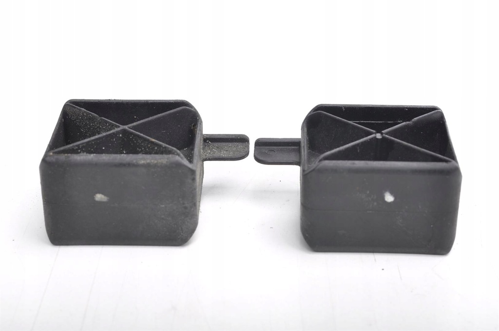 фото №1, Volvo s60 ii v60 кронштейн радіатора комплект