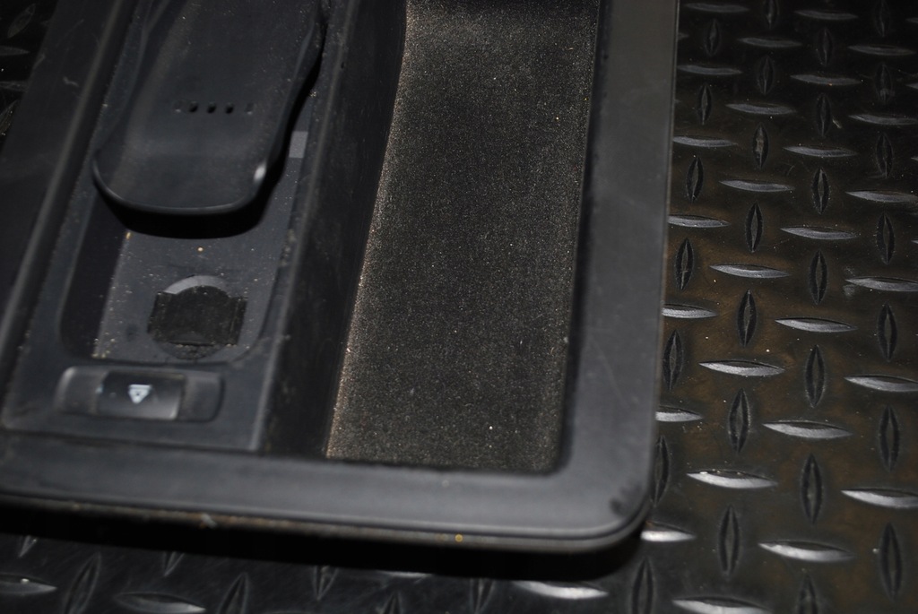 фото №5, Основа телефону бардачок audi a8 d3 4e0863075f