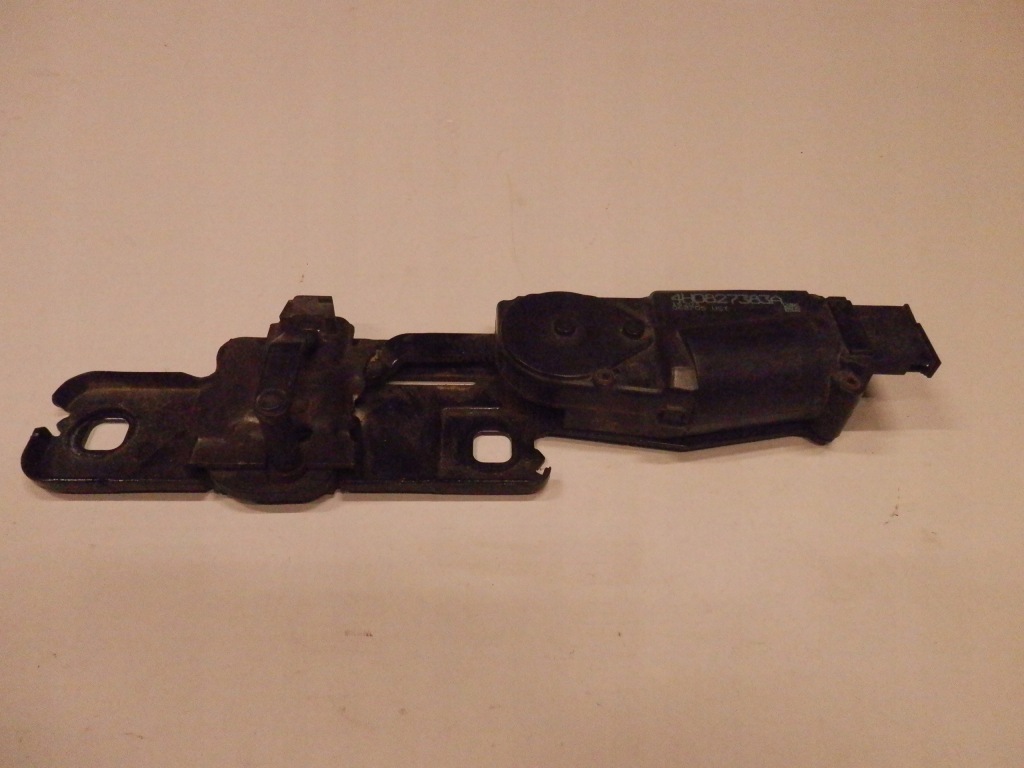 фото №1, Audi a8 s8 d4 замок доводчик крышки багажника 4h0827383a