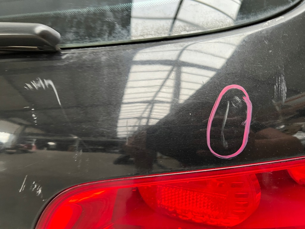 фото №8, Крышка багажника задняя багажника audi q7 4l камера