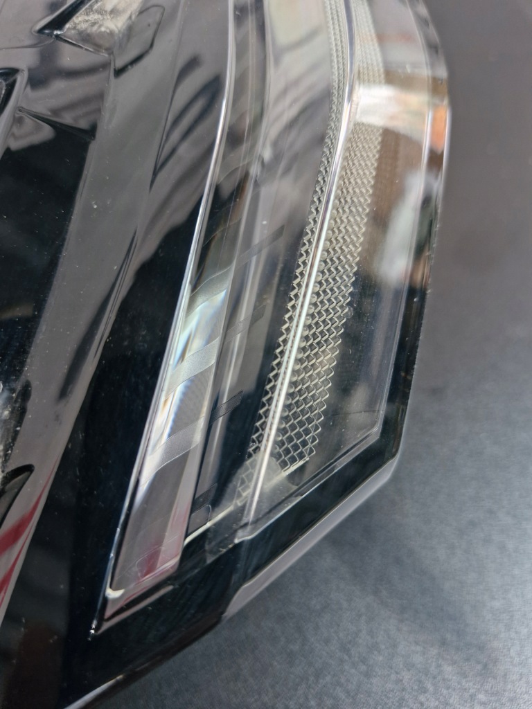 Противотуманная фара peugeot 308 3 t10 левый led drl Оригинал