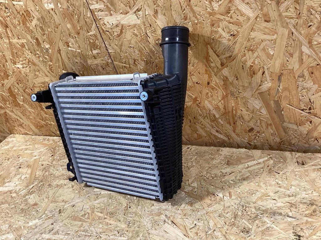 фото №6, Интеркулер porsche panamera 971145804 правый