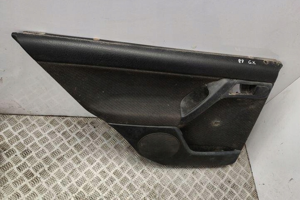 фото №8, Обшивка задних левых дверь vw vento 1h2 1h4867211 1.9l дизель 48kw 1993
