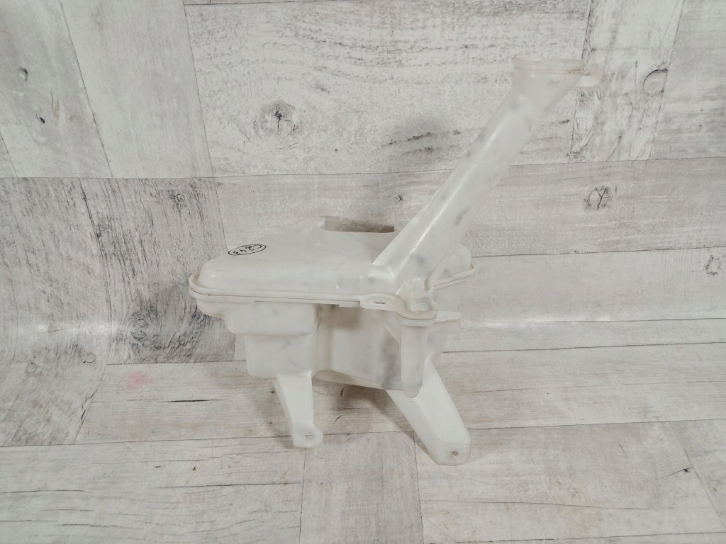 Купить Toyota yaris 3 12- бачок жидкость омывателя