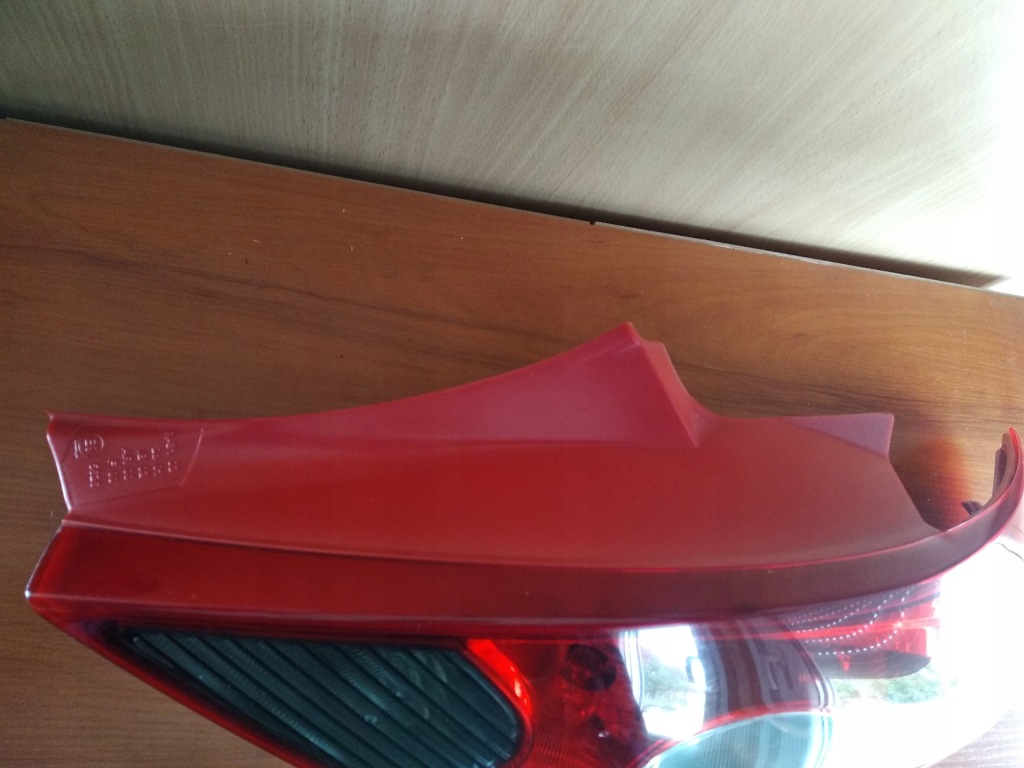 Лампа задний  задняя правая opel corsa d 13186351 oryg. eur. Цена