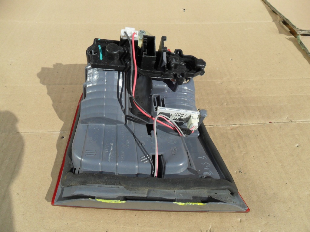 фото №10, Bmw x3 f25 10- лампа задняя правая повреждённый led