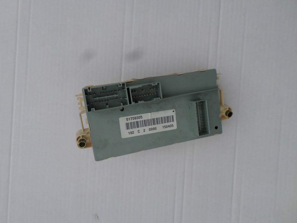 фото №1, Коробка запобіжників alfa romeo 60686059