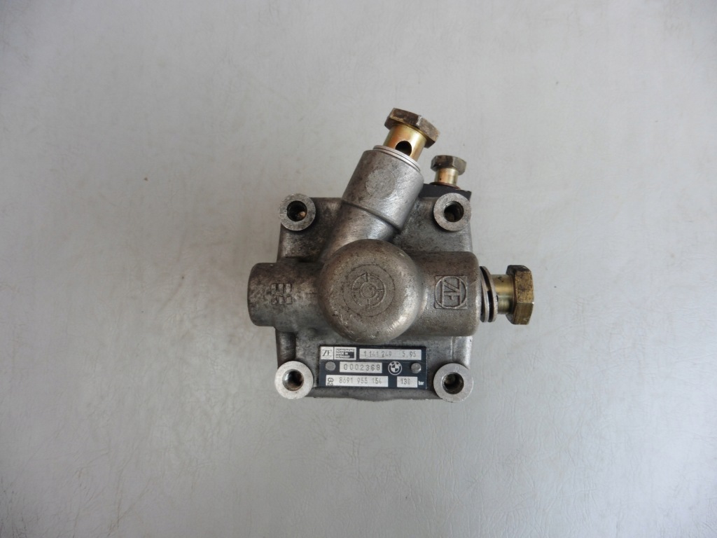 Насос усилителя 1141249 bmw e34 2,5i 3,0i 3,5i m50 130 bar zf Недорого