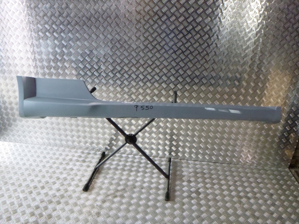 фото №1, Audi tt tts 8s0 молдинг поріг права