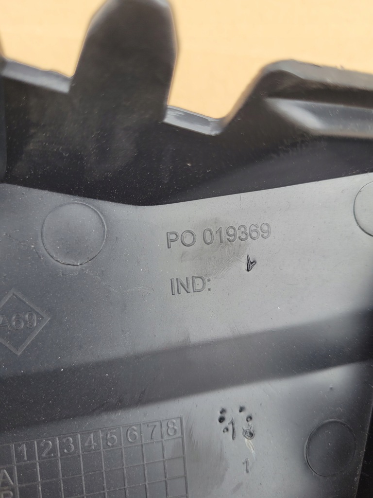 фото №5, Renault clio iii 3 заглушка защита бампера перед